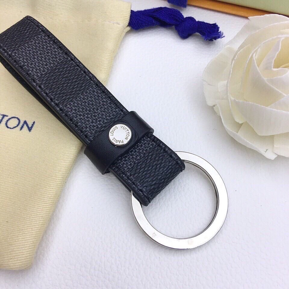 GLM - Top Quality Keychains LUV 003
