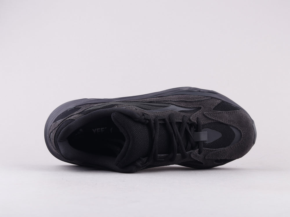 GLM - Yzy 700 Vanta Sneaker