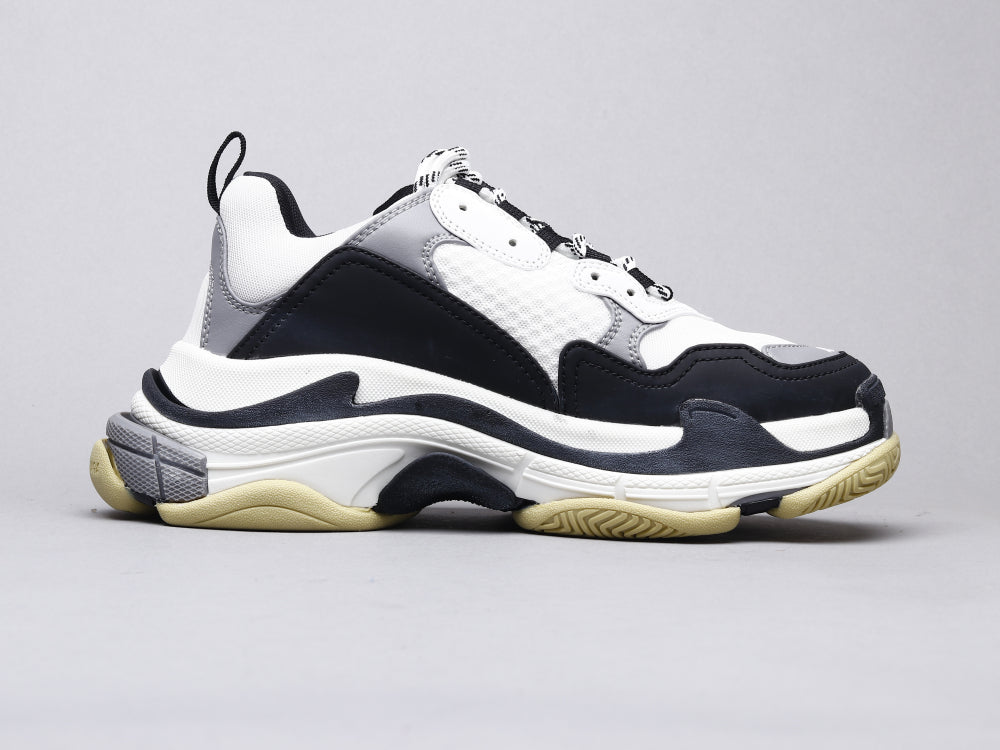 GLM - Bla Triple-S Black And White Sneaker