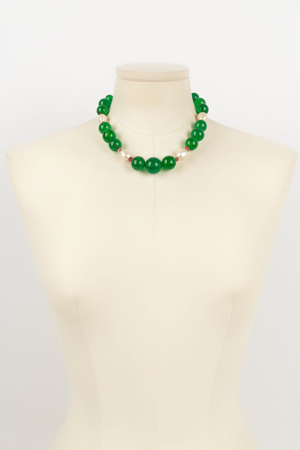 Collier de perles de verre