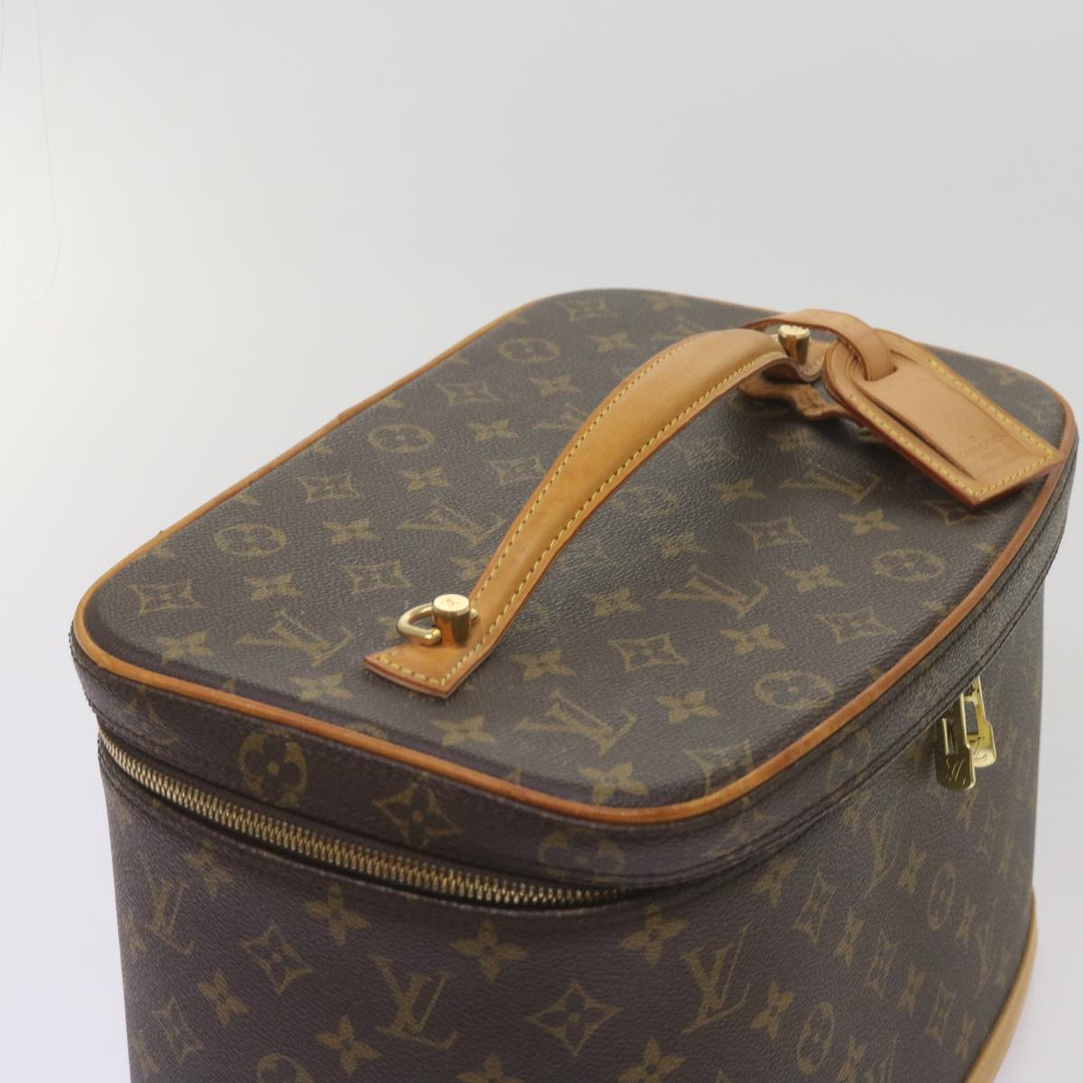 Louis Vuitton Nice  Canvas Handbag ()
