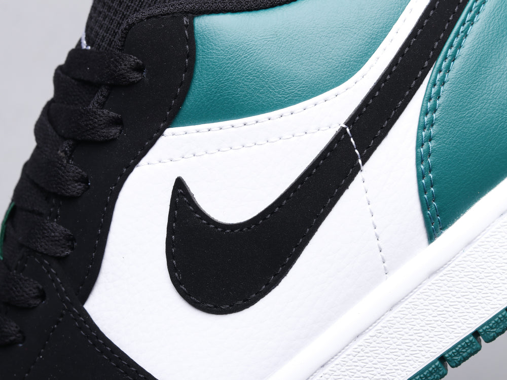 GLM - AJ1 black and green toes
