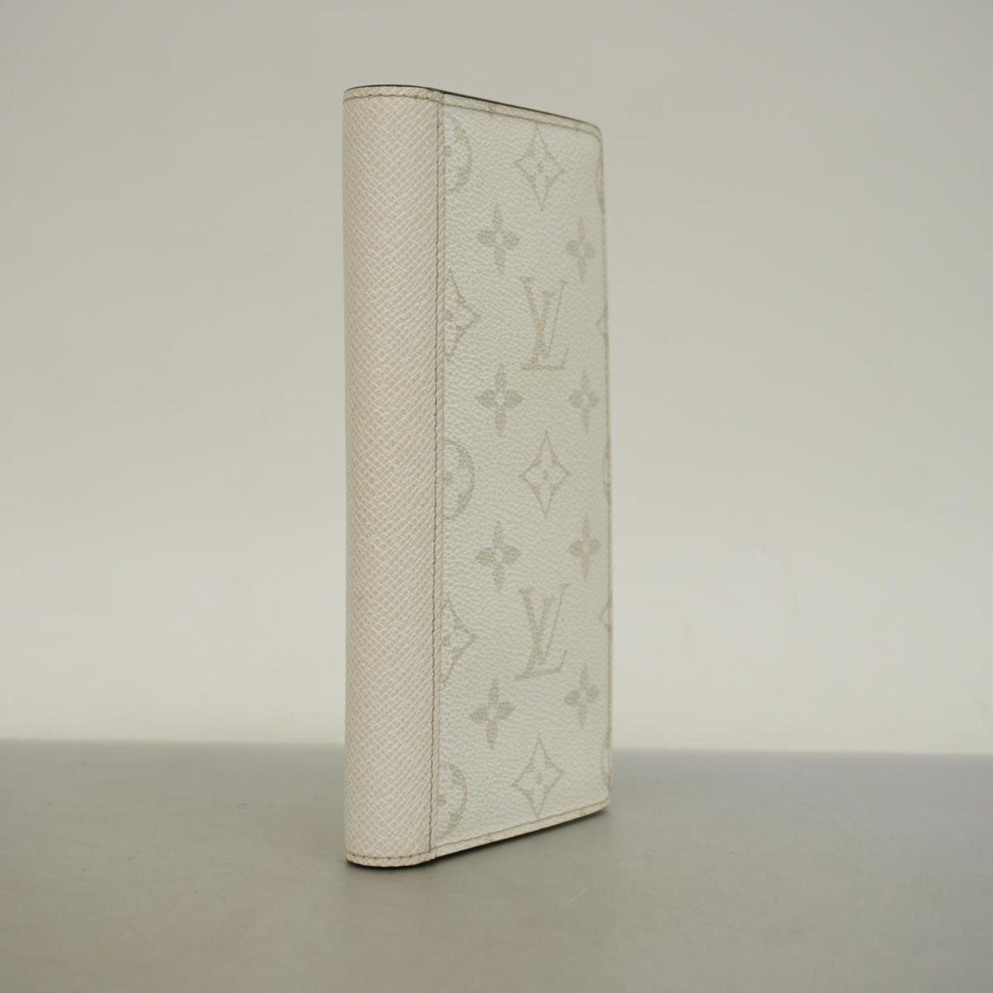 Louis Vuitton Brazza  Leather Wallet  ()