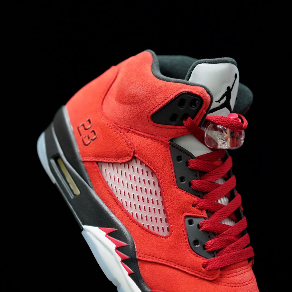 GLM - AJ5 Angry Bull