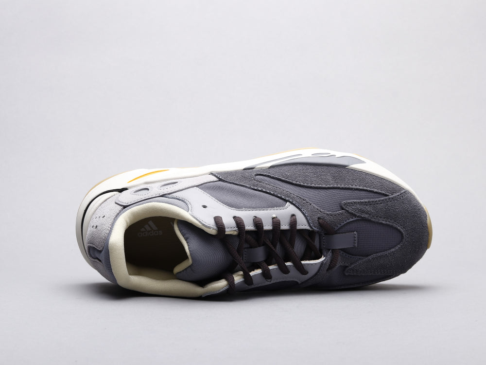 GLM - Yzy 700 Magnet Sneaker