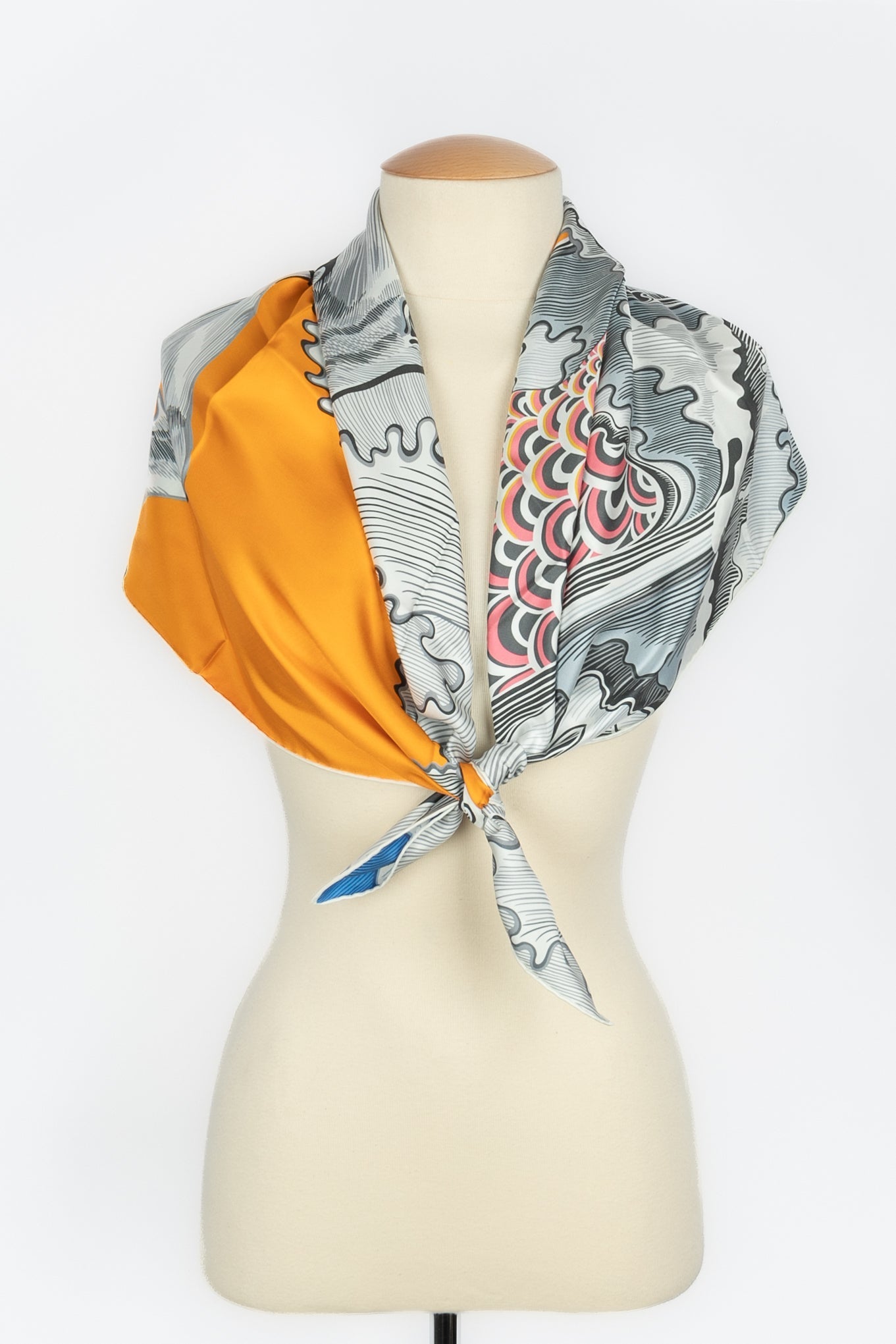 Foulard / carrÃ© "Cheval SirÃ¨ne" HermÃ¨s