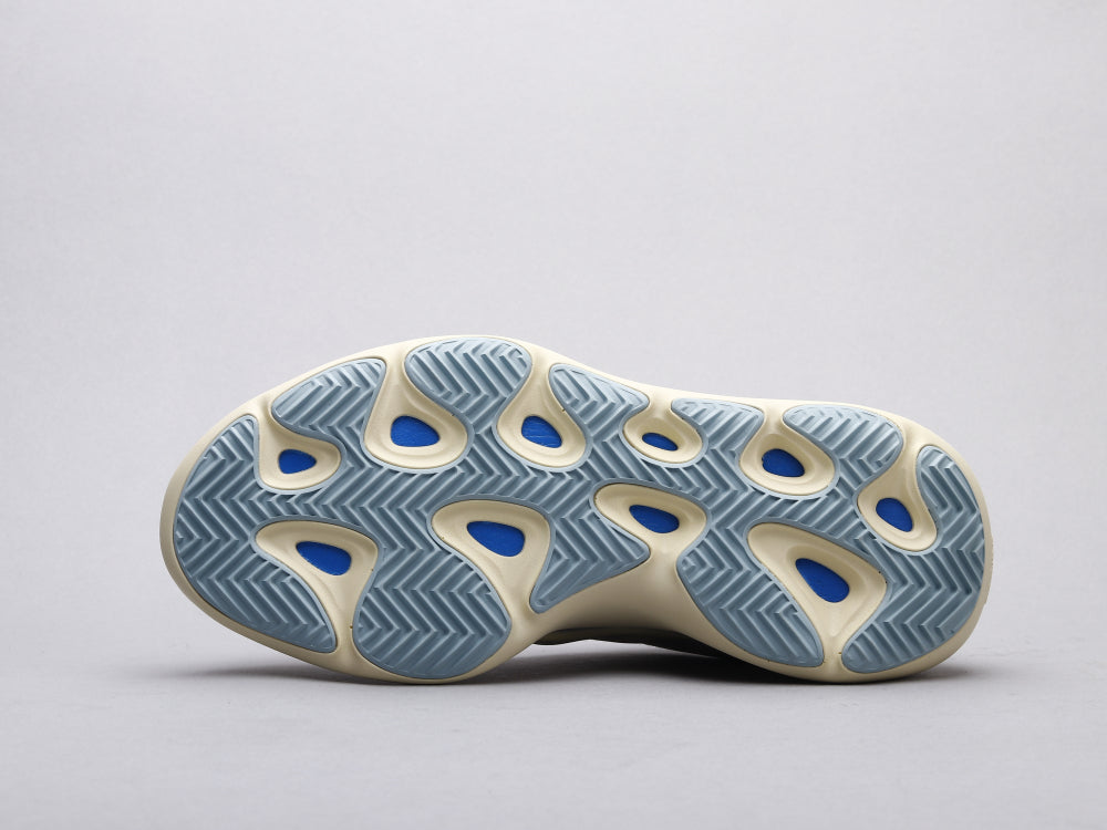 GLM - Yzy 700 Azael Alien Sneaker