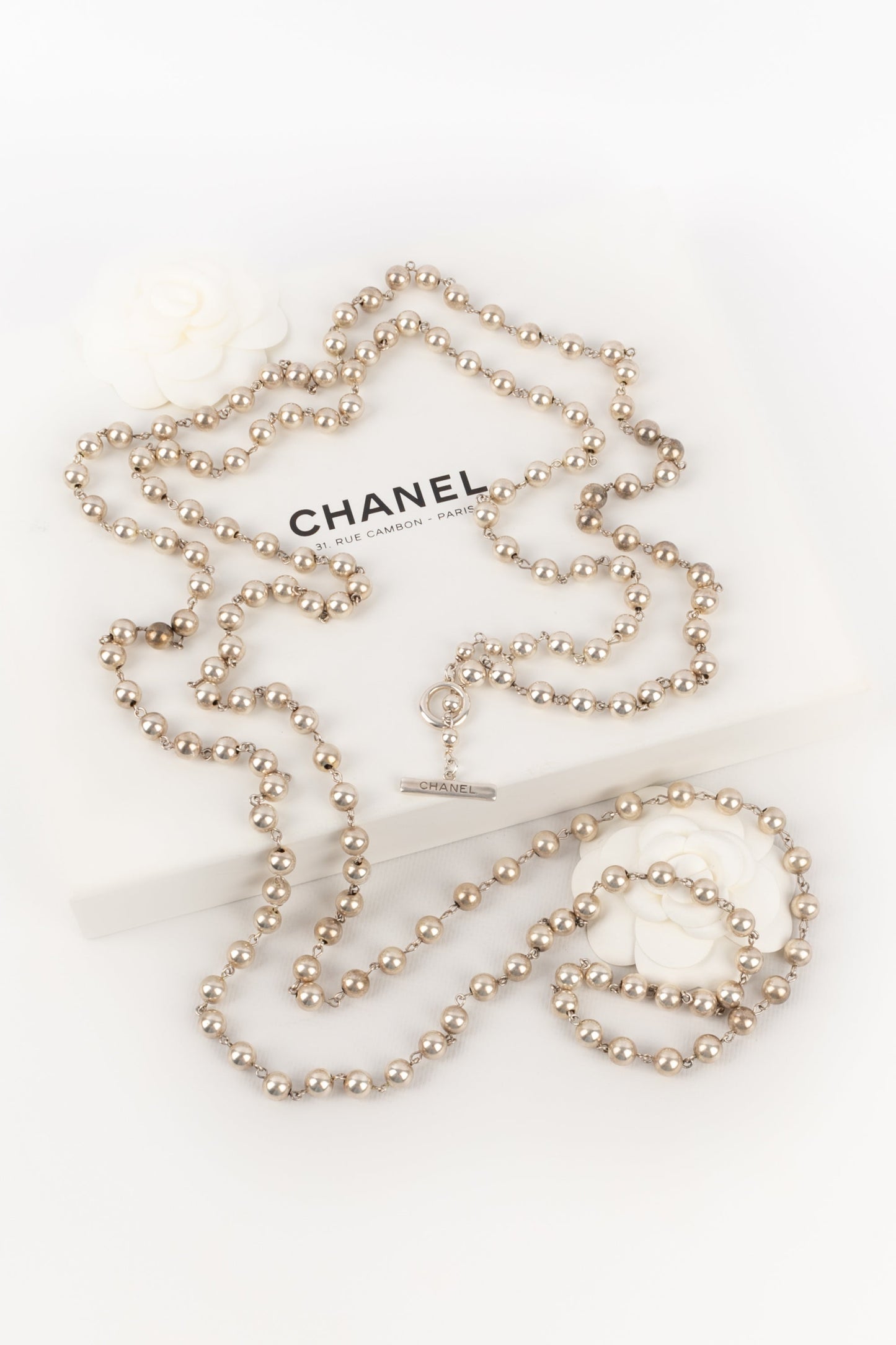 Collier argentÃ© Chanel