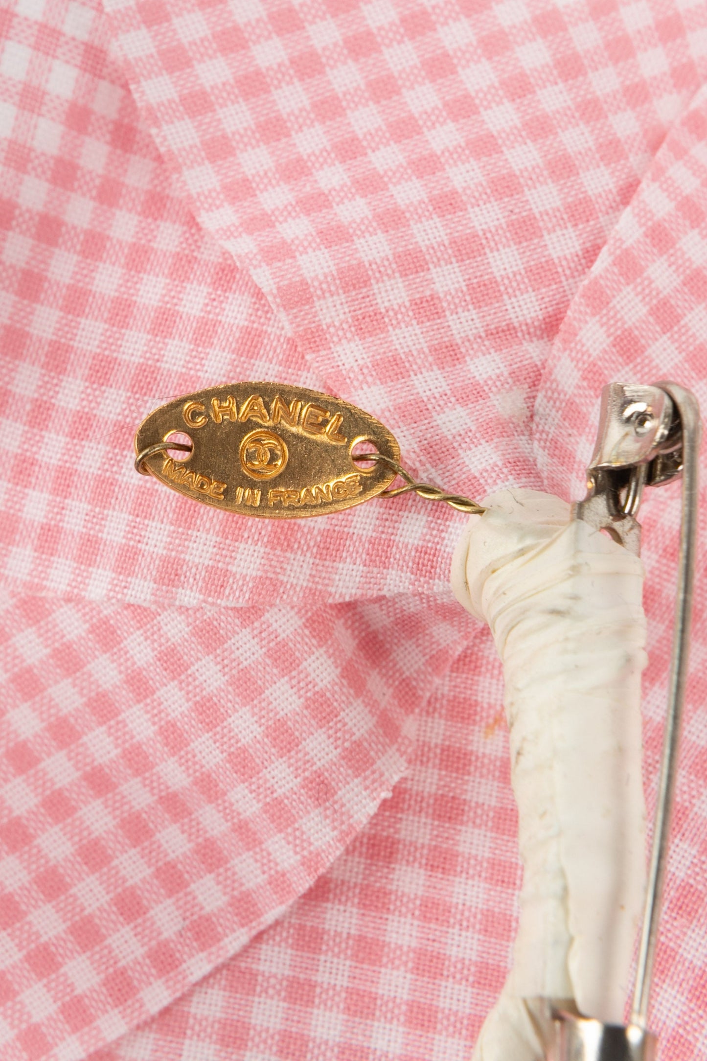 Broche camÃƒÆ’Ã‚Â©lia Chanel