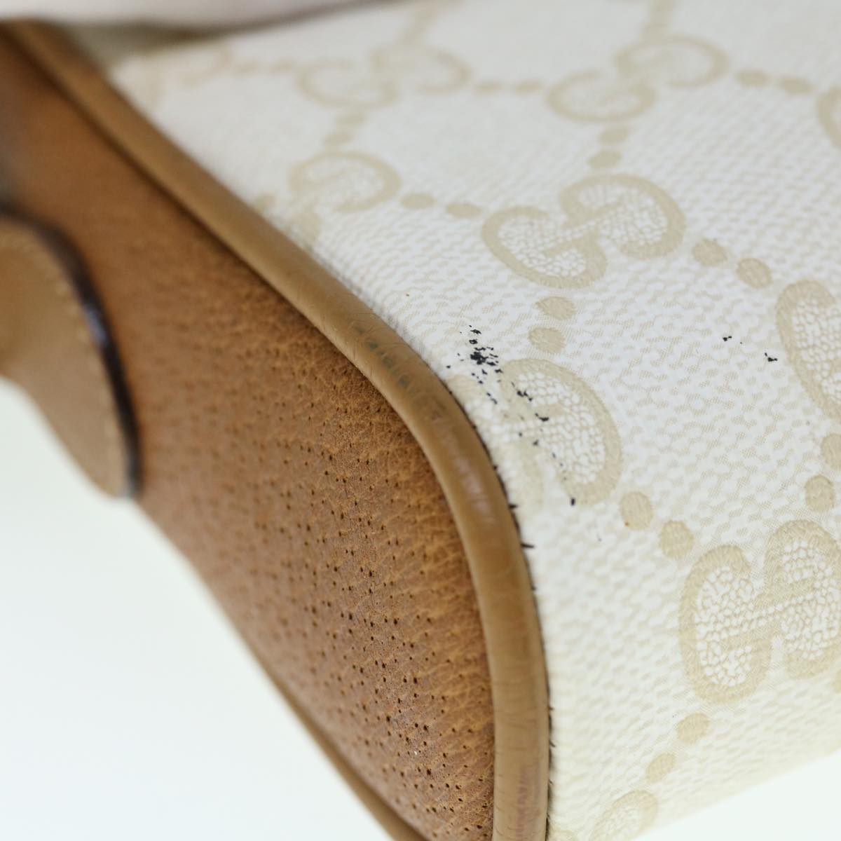 GUCCI GG Supreme Shoulder Bag PVC Leather White 116 02 089 ep2521