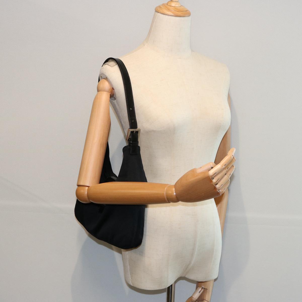 FENDI Mamma Baguette Shoulder Bag Nylon Black 2321 26569 018 ep2547