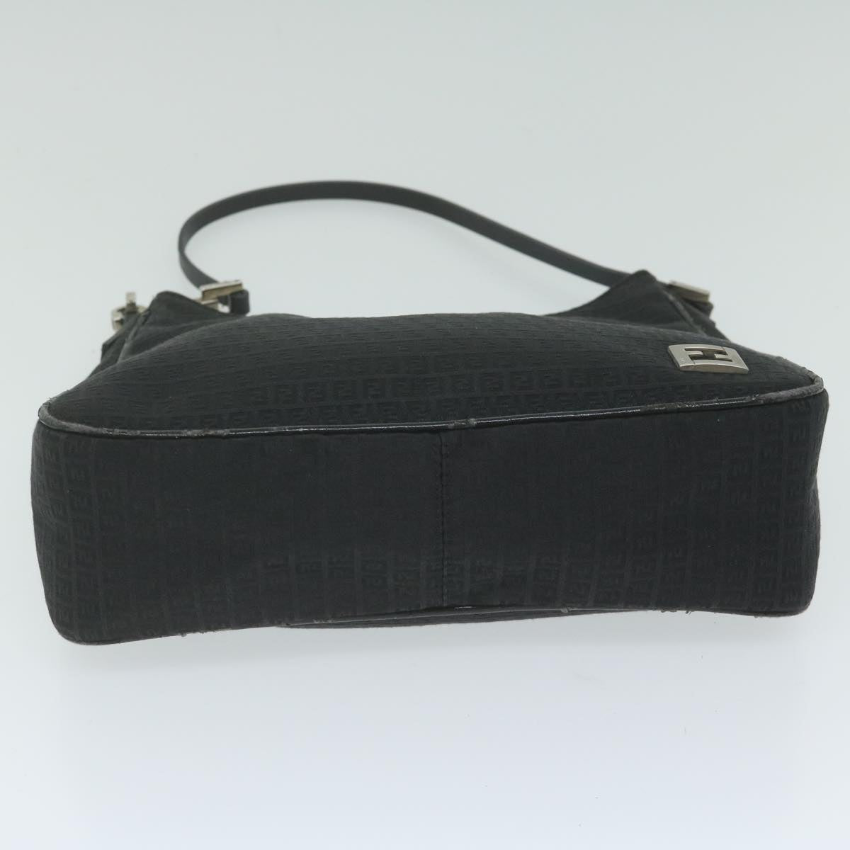 FENDI Zucchino Canvas Shoulder Bag Black ep2840