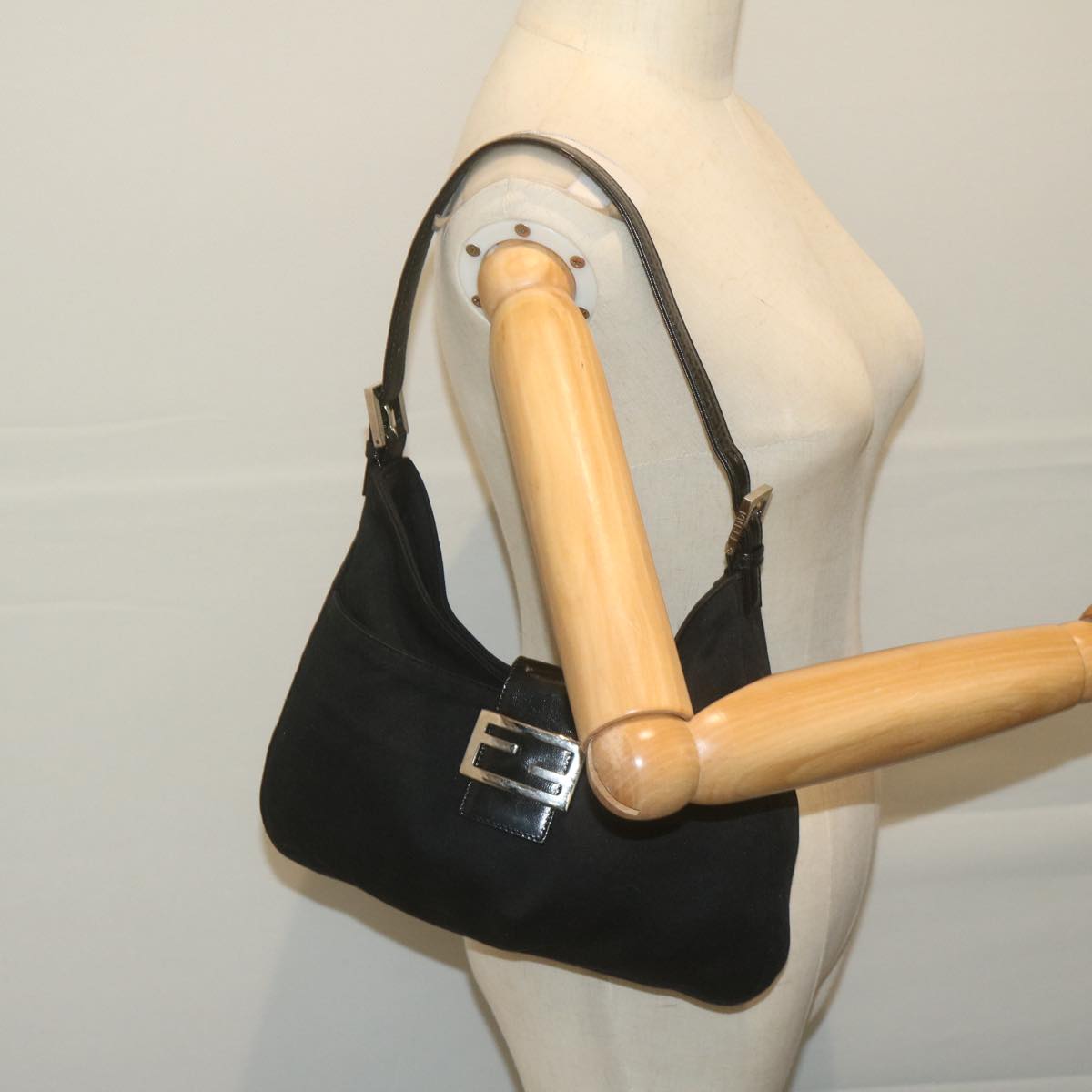 FENDI Mamma Baguette Shoulder Bag Nylon Black ep3008