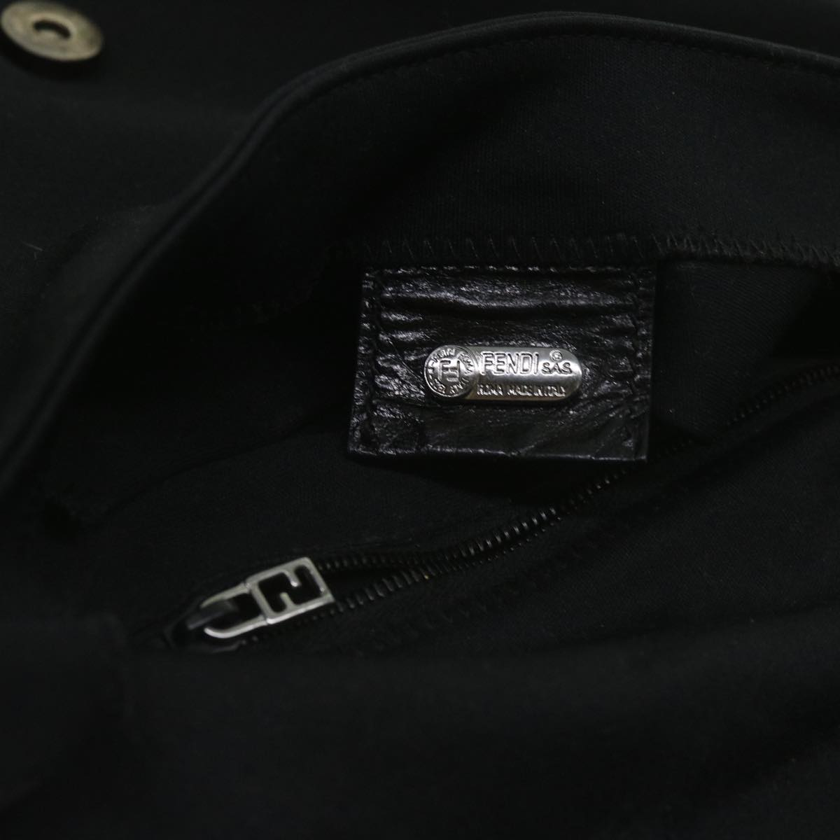 FENDI Mamma Baguette Shoulder Bag Nylon Black 2321 26325 079 ep3515