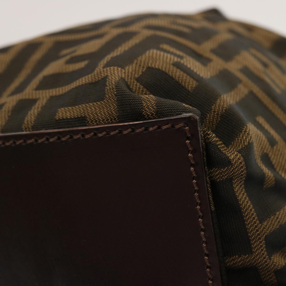 FENDI Zucca Canvas Hand Bag Brown Black ep4011