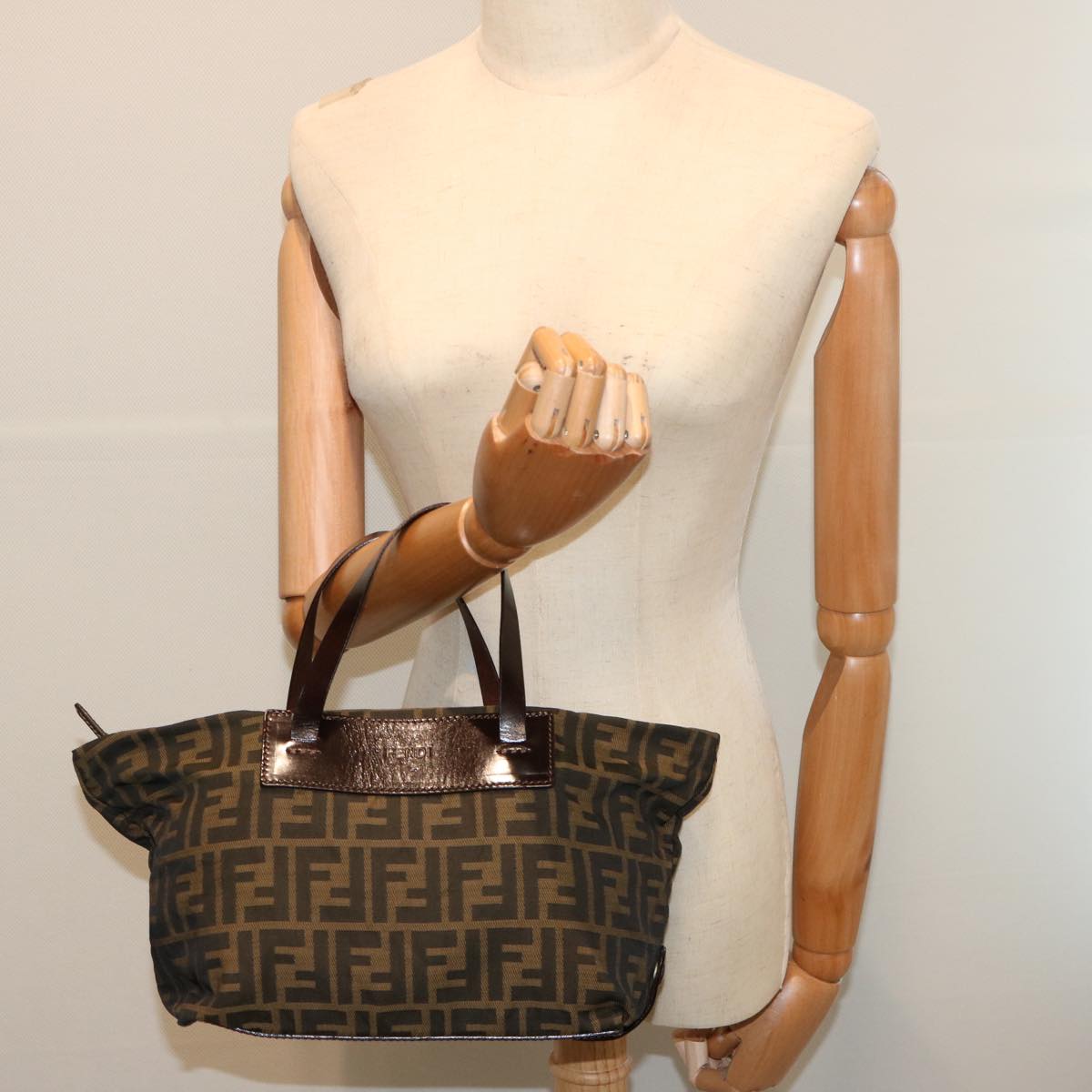 FENDI Zucca Canvas Hand Bag Brown Black ep4011