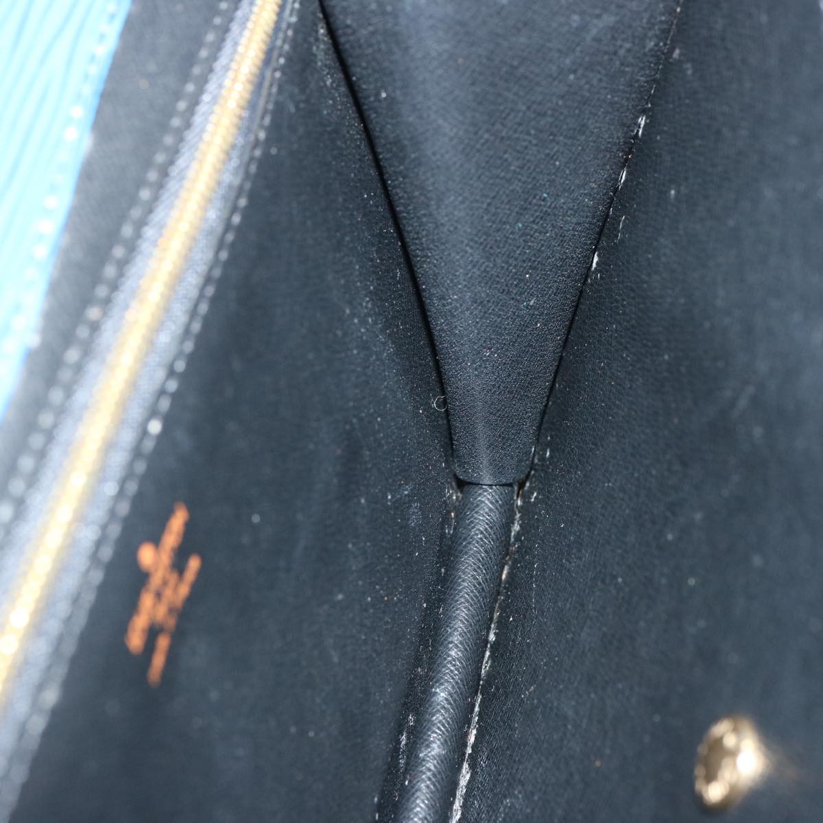 LOUIS VUITTON Epi Montaigne 27 Clutch Bag Blue M52655 LV ep4017