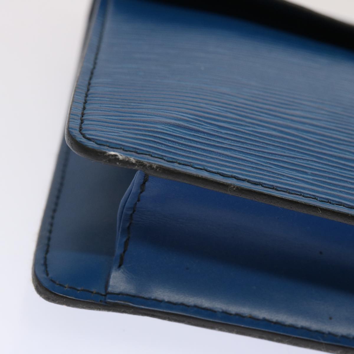 LOUIS VUITTON Epi Montaigne 27 Clutch Bag Blue M52655 LV ep4017