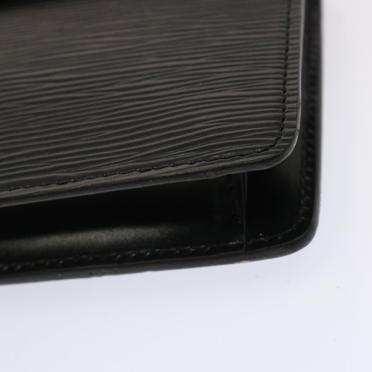 LOUIS VUITTON Epi Montaigne 23 Clutch Bag Black M52662 LV ep4029