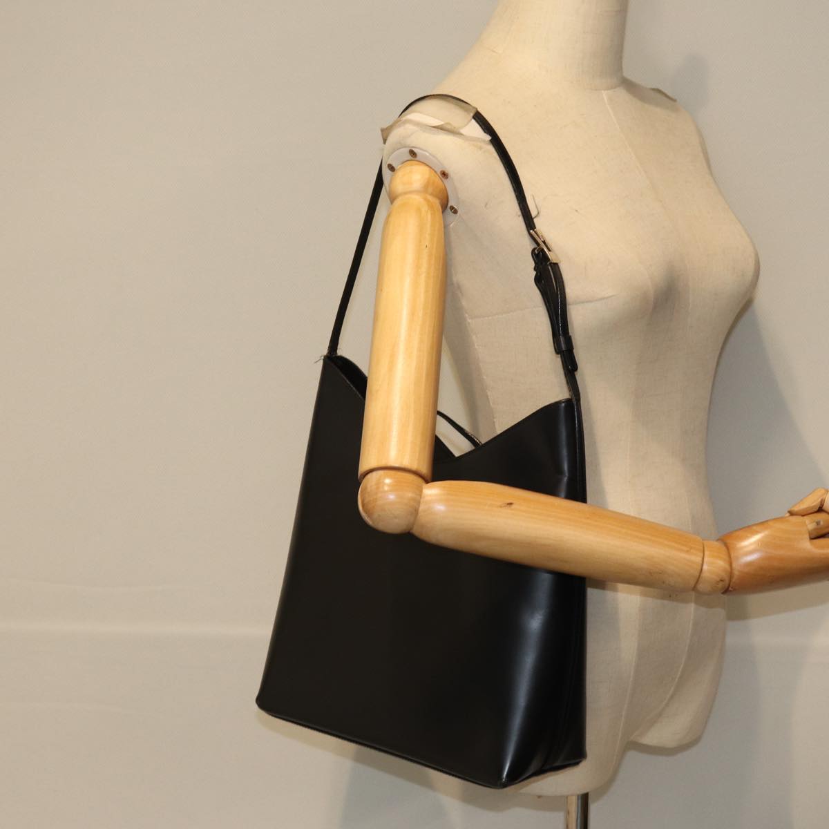 GUCCI Shoulder Bag Leather Black 001 1942 ep4306