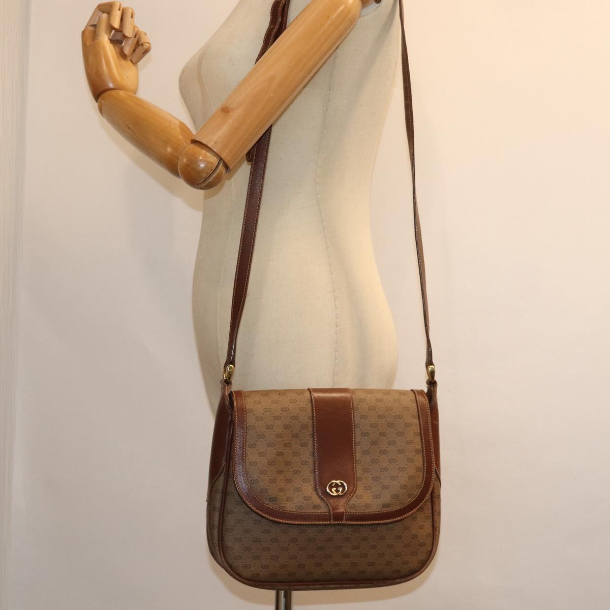 GUCCI Micro GG Supreme Shoulder Bag PVC Leather Brown 001 101 4425 ep4322