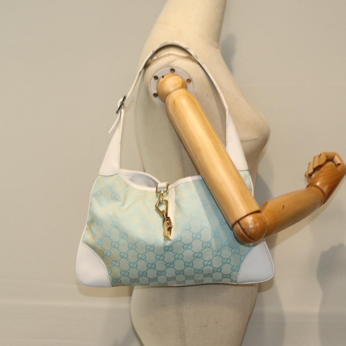 GUCCI GG Canvas Jackie Shoulder Bag Light Blue 001 4057 ep4384
