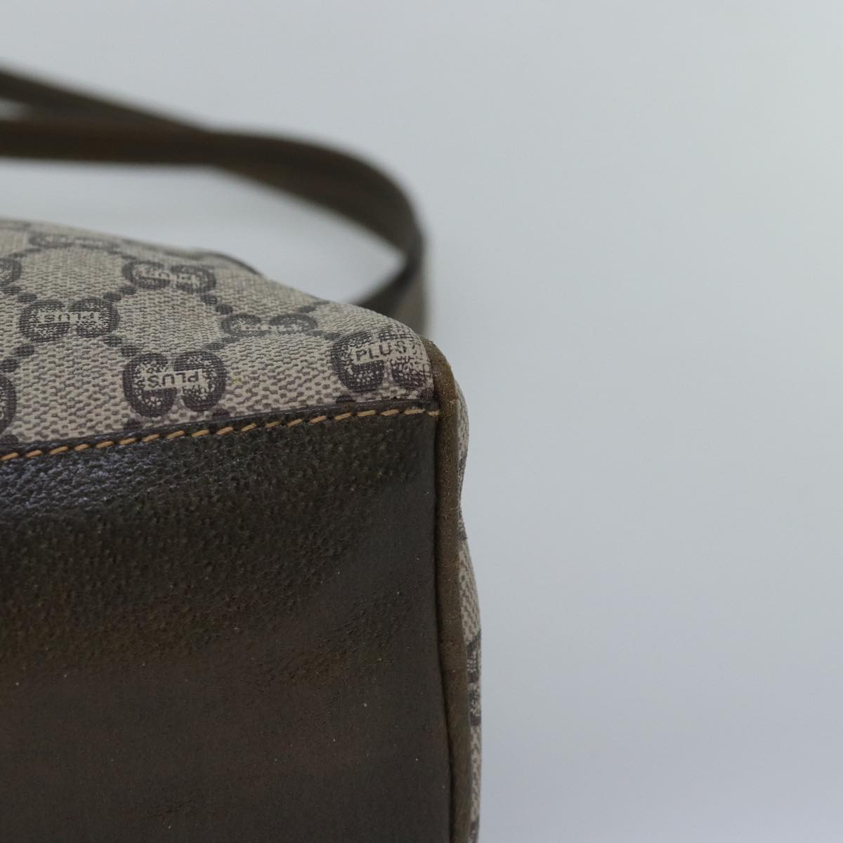 GUCCI GG Plus Supreme Shoulder Bag PVC Leather Beige ep4541