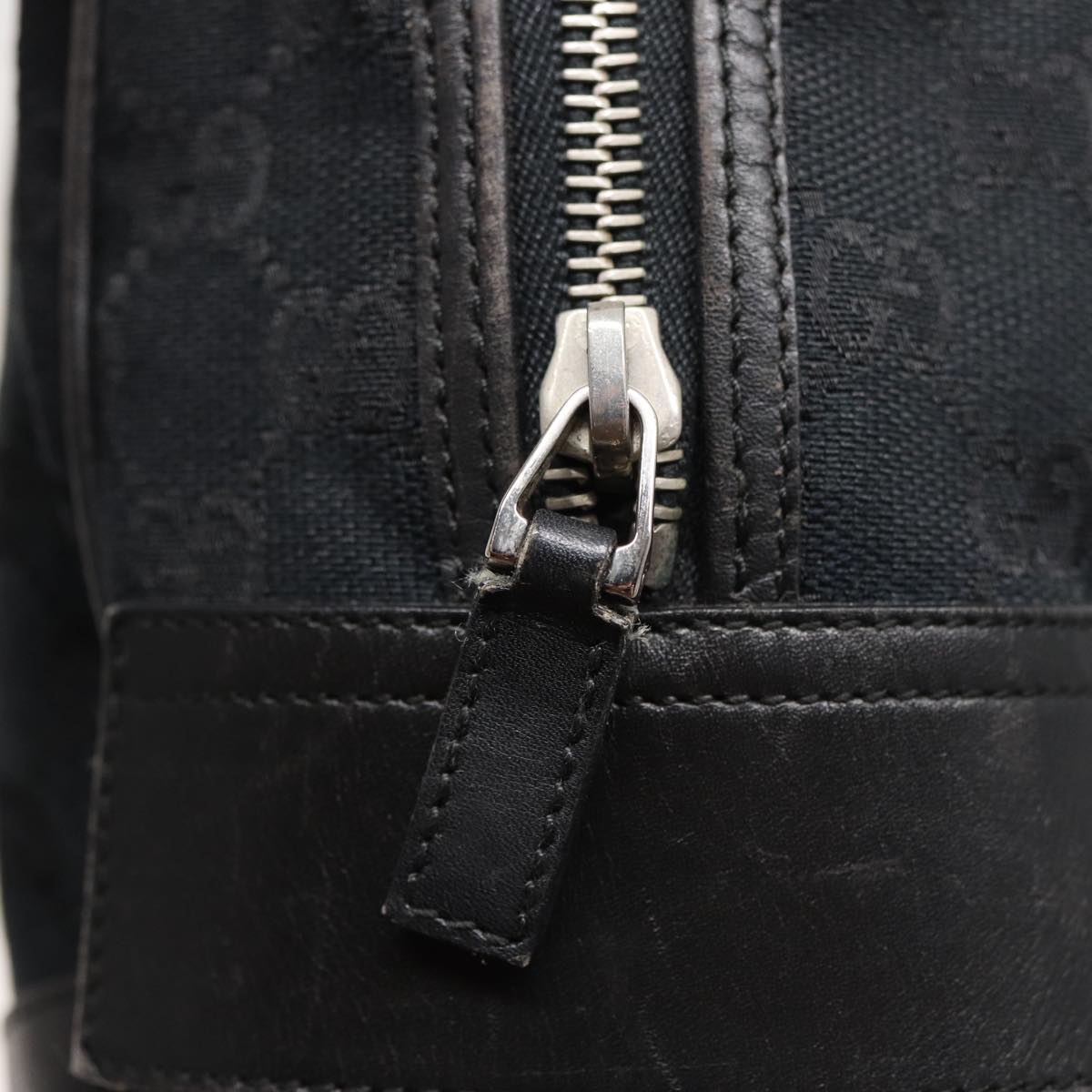 GUCCI GG Canvas Shoulder Bag Black 002 1115 ep4726