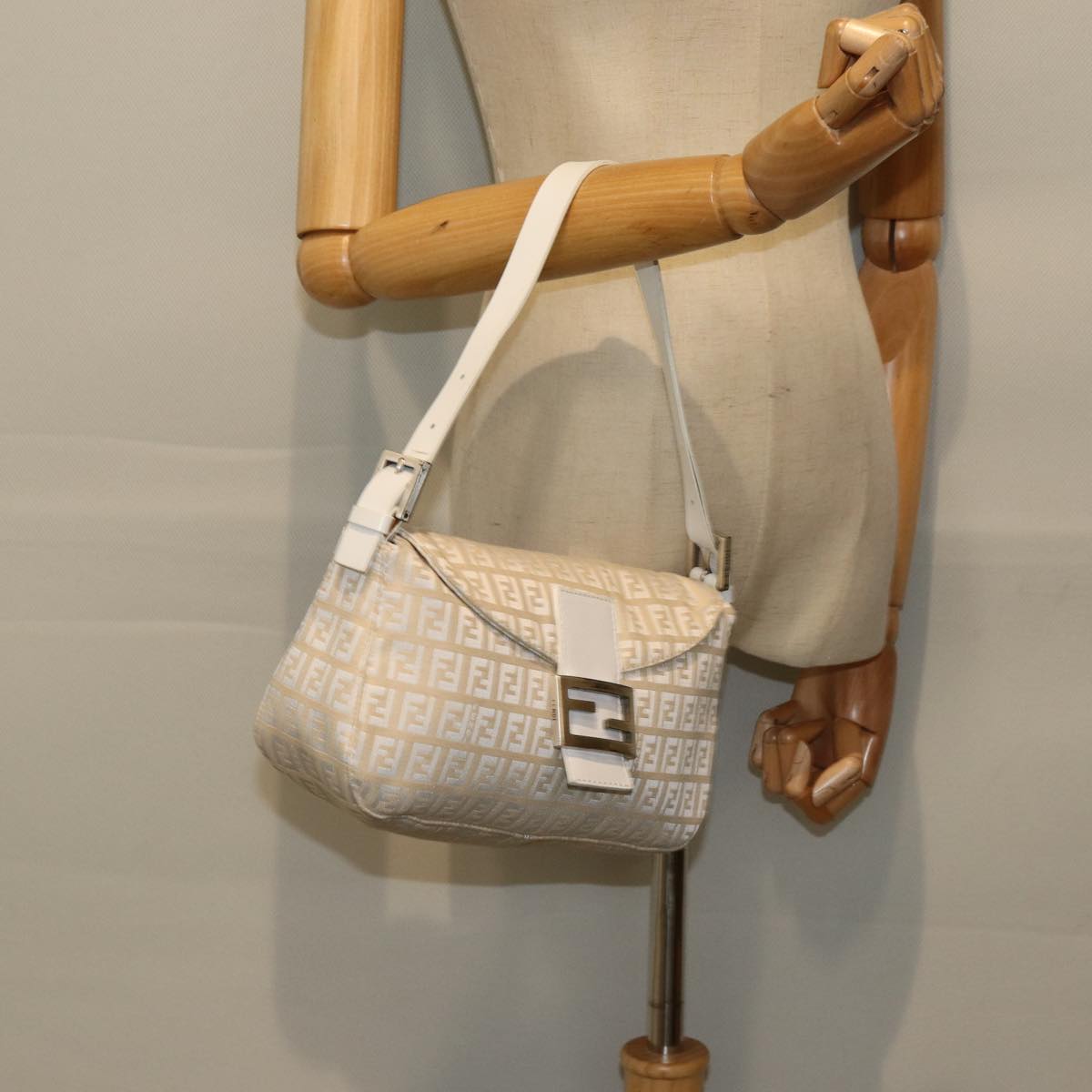 FENDI Zucchino Canvas Mamma Baguette Shoulder Bag Beige ep4792