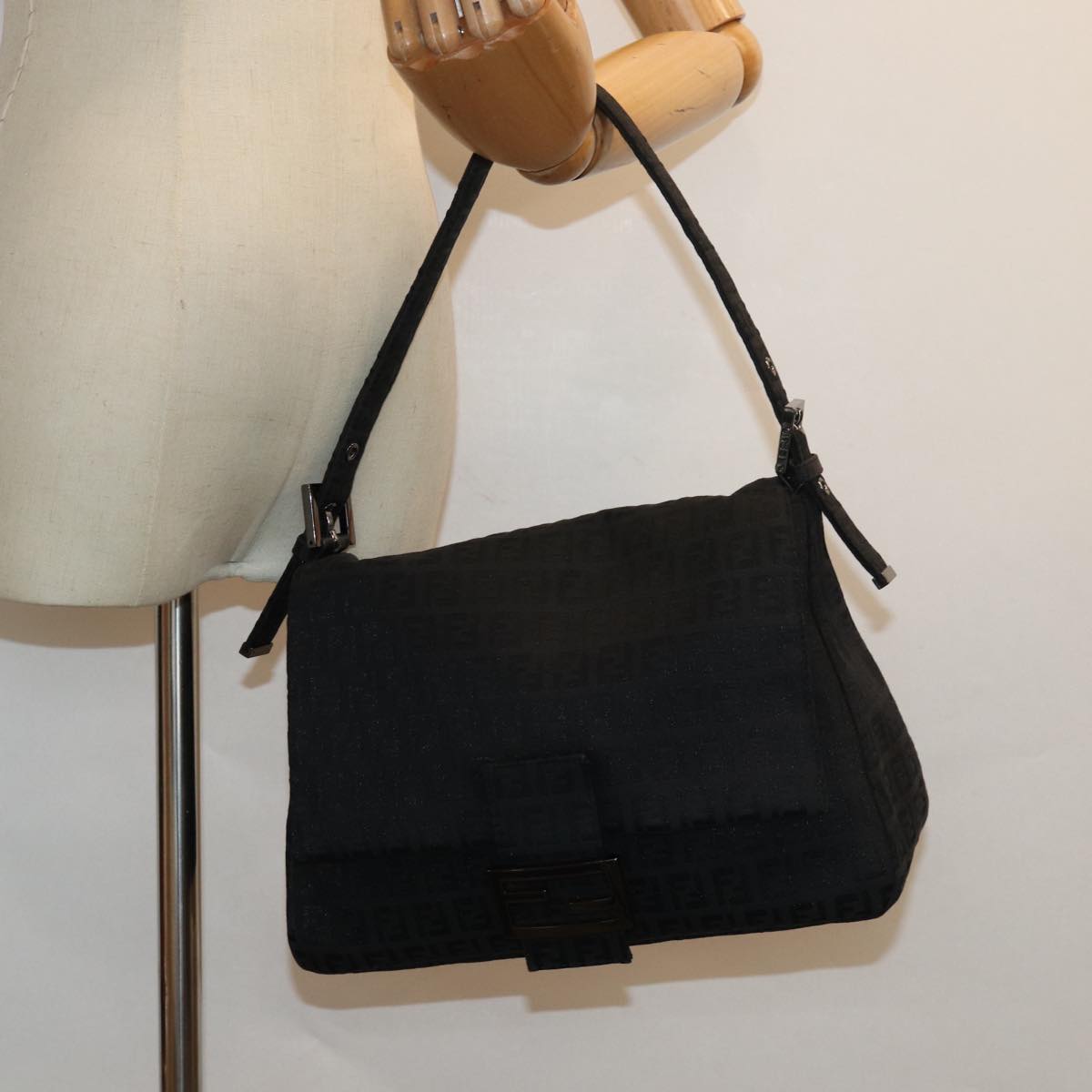 GUCCI Bamboo Shoulder Bag Leather Black 001 1998 1883 ep4796