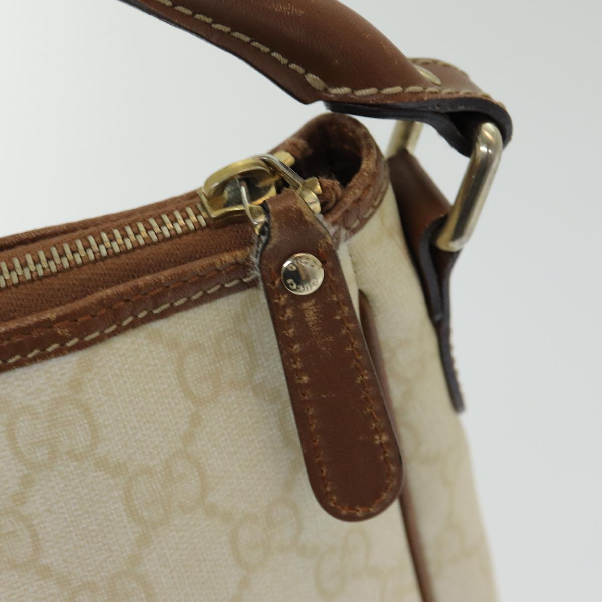 GUCCI GG Supreme Shoulder Bag PVC Leather White ep5061