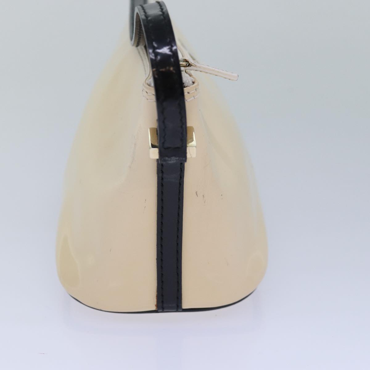 GUCCI Accessory Pouch Patent leather Vanilla Gold 039 1103 2123 ep5087