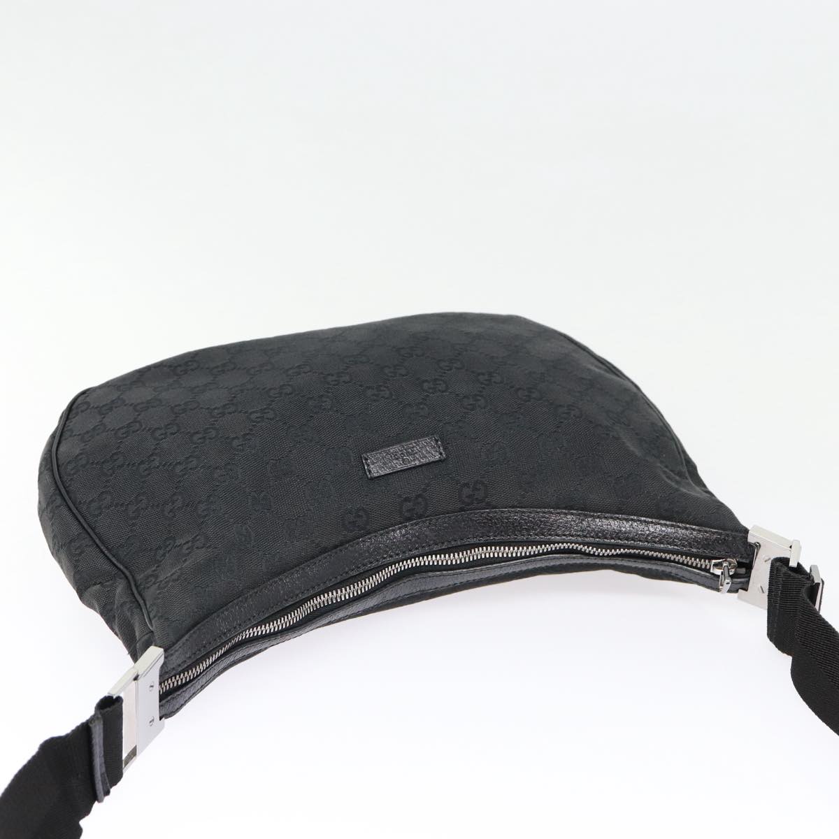 GUCCI GG Canvas Shoulder Bag Black Silver 122790 ep5580