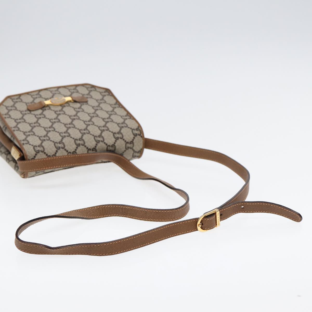 GUCCI GG Plus Supreme Shoulder Bag PVC Beige Gold ep5678
