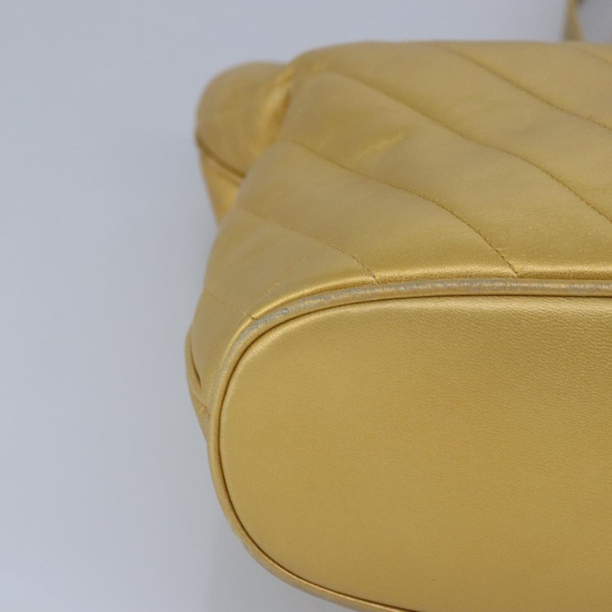 CHANEL V Stitch Chain Tote Bag Lamb Skin Gold Tone CC ep6263