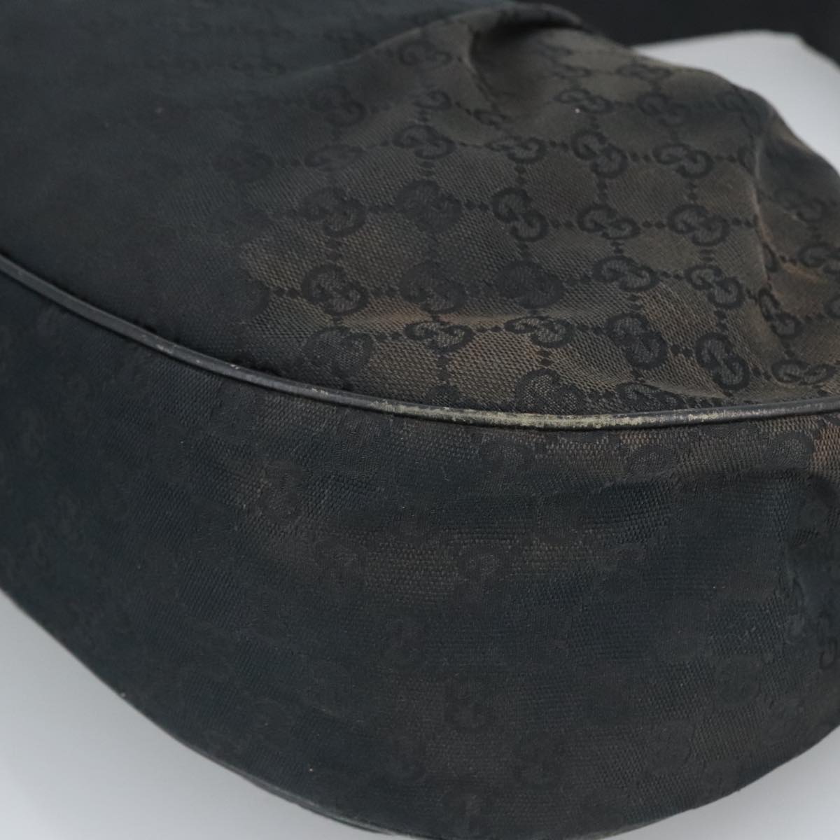 GUCCI GG Canvas Shoulder Bag Black Gold 232955 ep6310