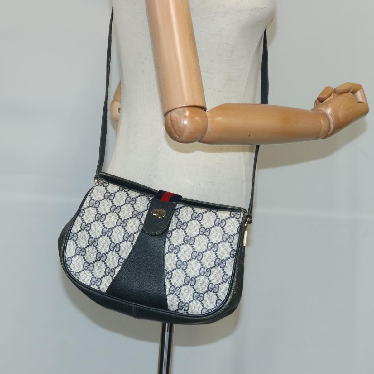 GUCCI GG Supreme Sherry Line Shoulder Bag PVC Leather Navy Red ep6531