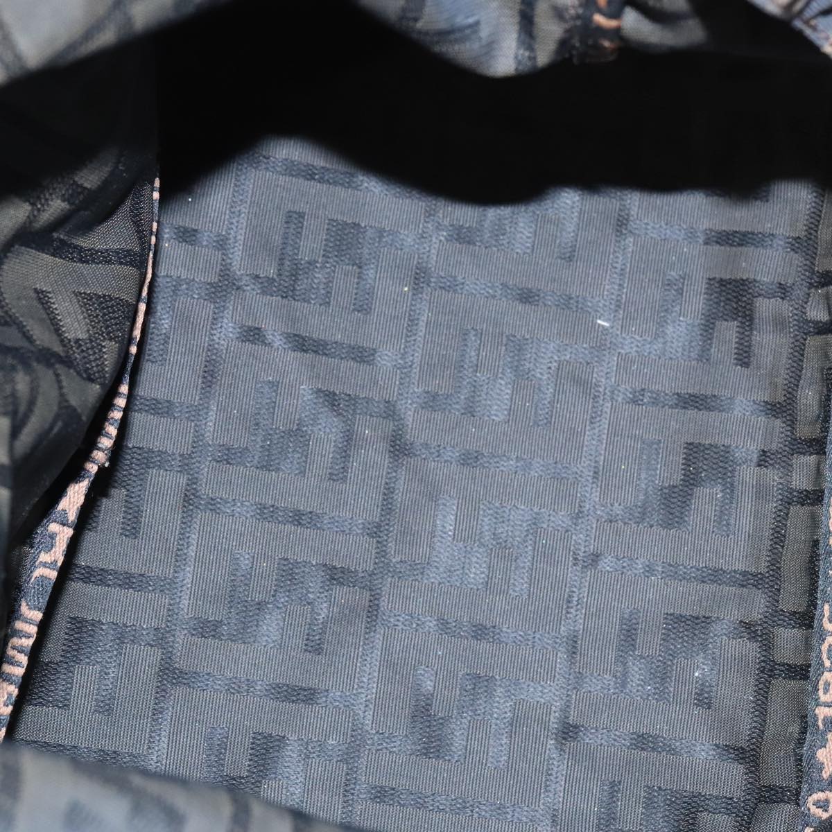 FENDI Zucca Canvas Tote Bag Khaki ep6785