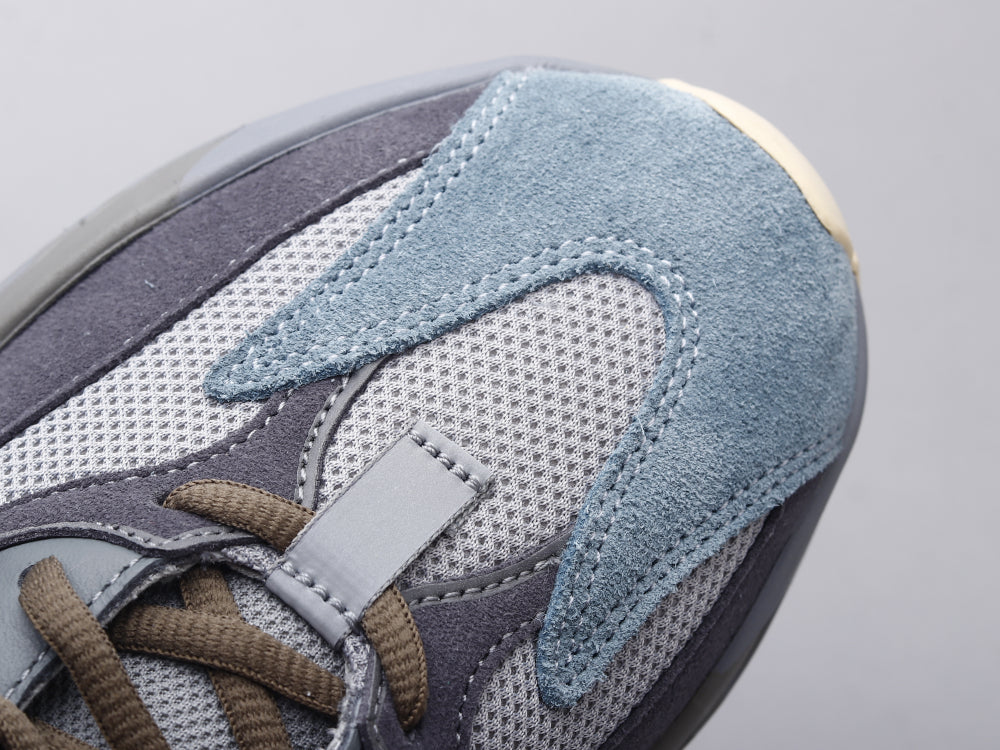GLM - Yzy 700 Teal BLue Sneaker