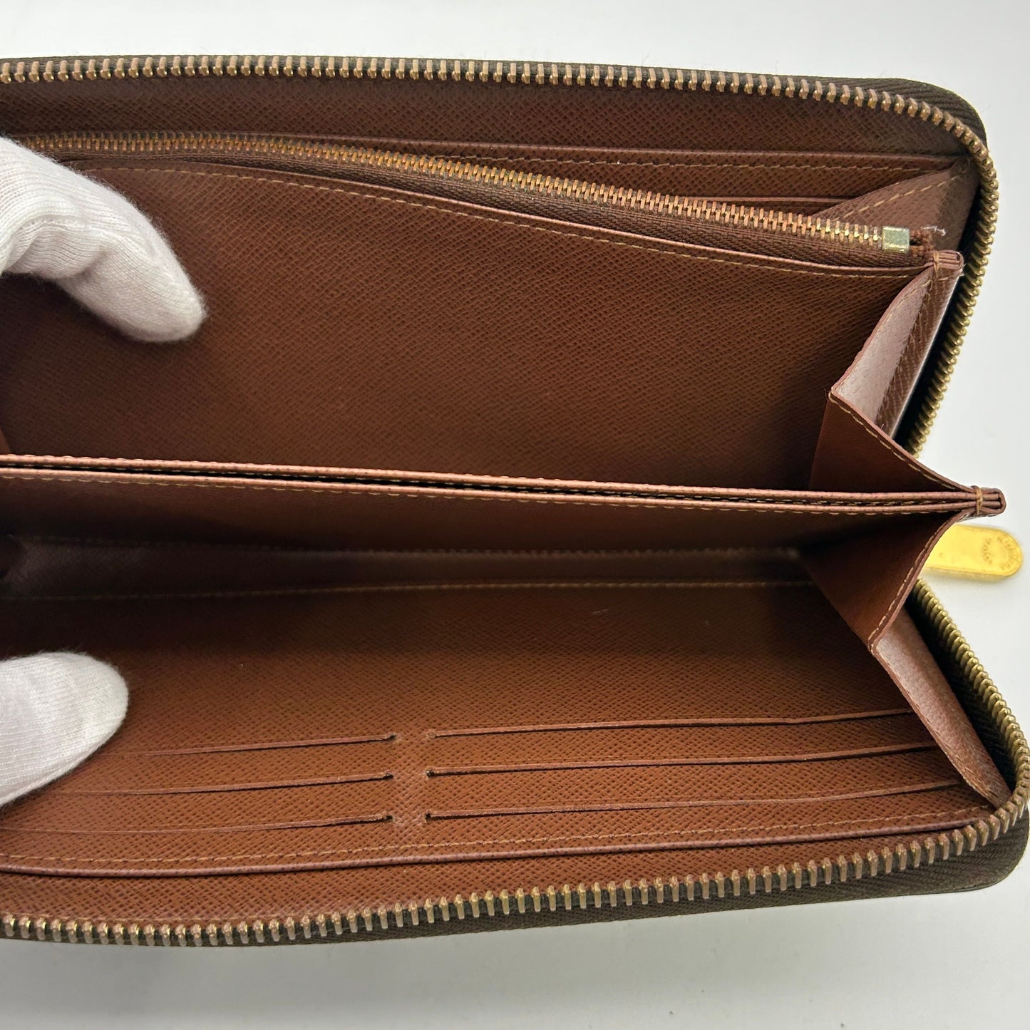 LOUIS VUITTON Monogram Canvas Zippy Wallet 2101218254426
