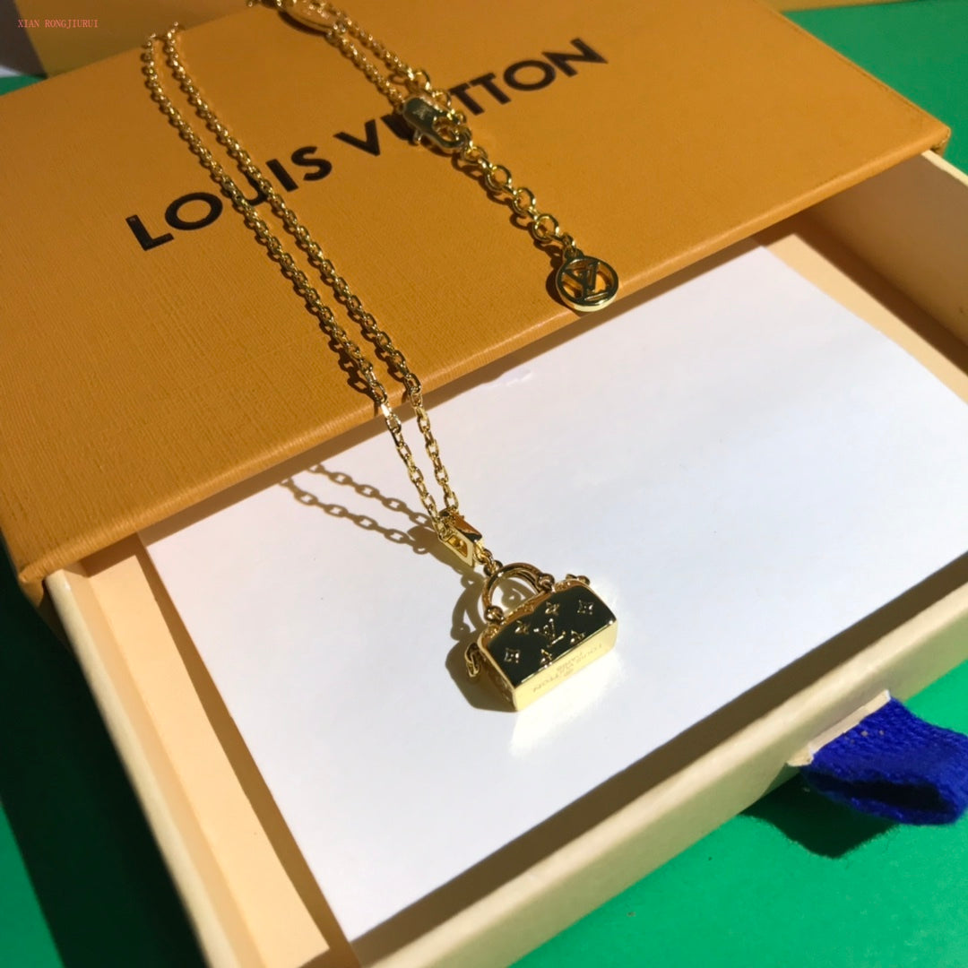 GLM - Top Quality Necklace LUV031
