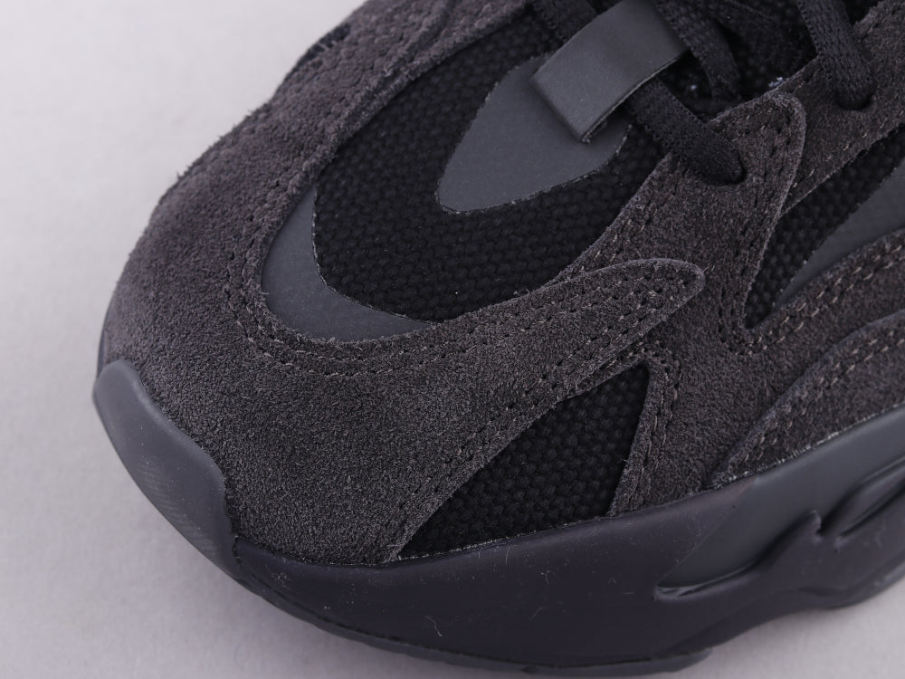 GLM - Yzy 700 Vanta Sneaker