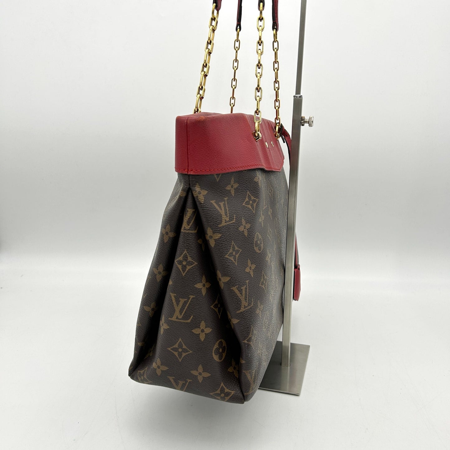 LOUIS VUITTON Monogram Pallas Shopper Cherry LA23075