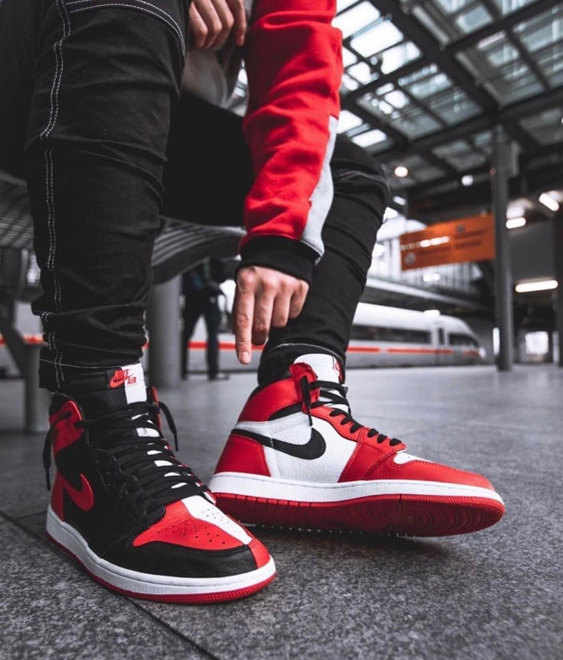 GLM - AJ1 Yin Yang Clown