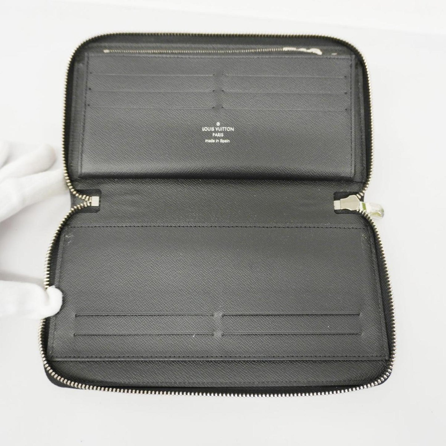 Louis Vuitton Zippy Organizer  Leather Wallet  ()