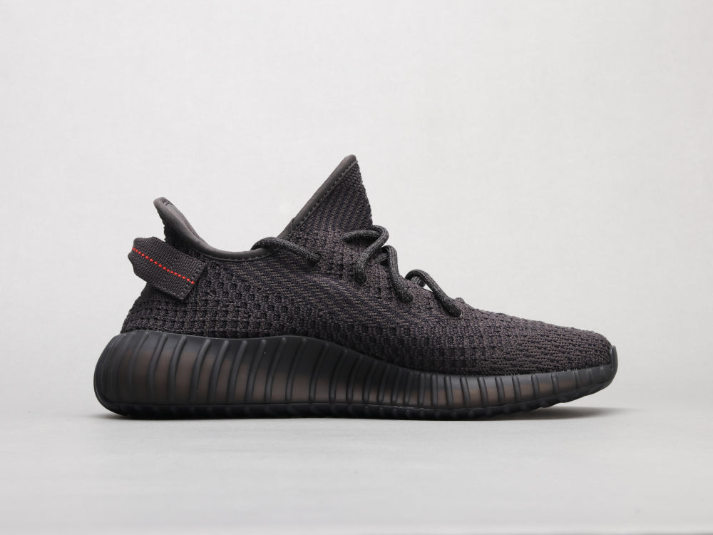 GLM - Yzy 350 Black Angel Sneaker