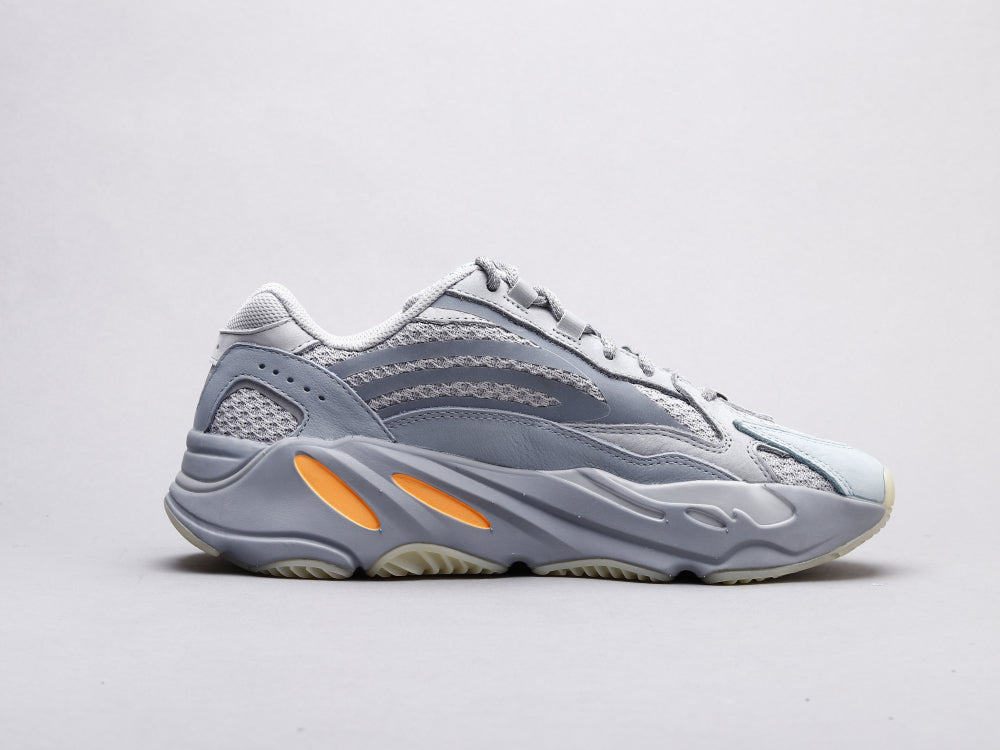 GLM - Yzy 700 Inertia 2.0 Sneaker