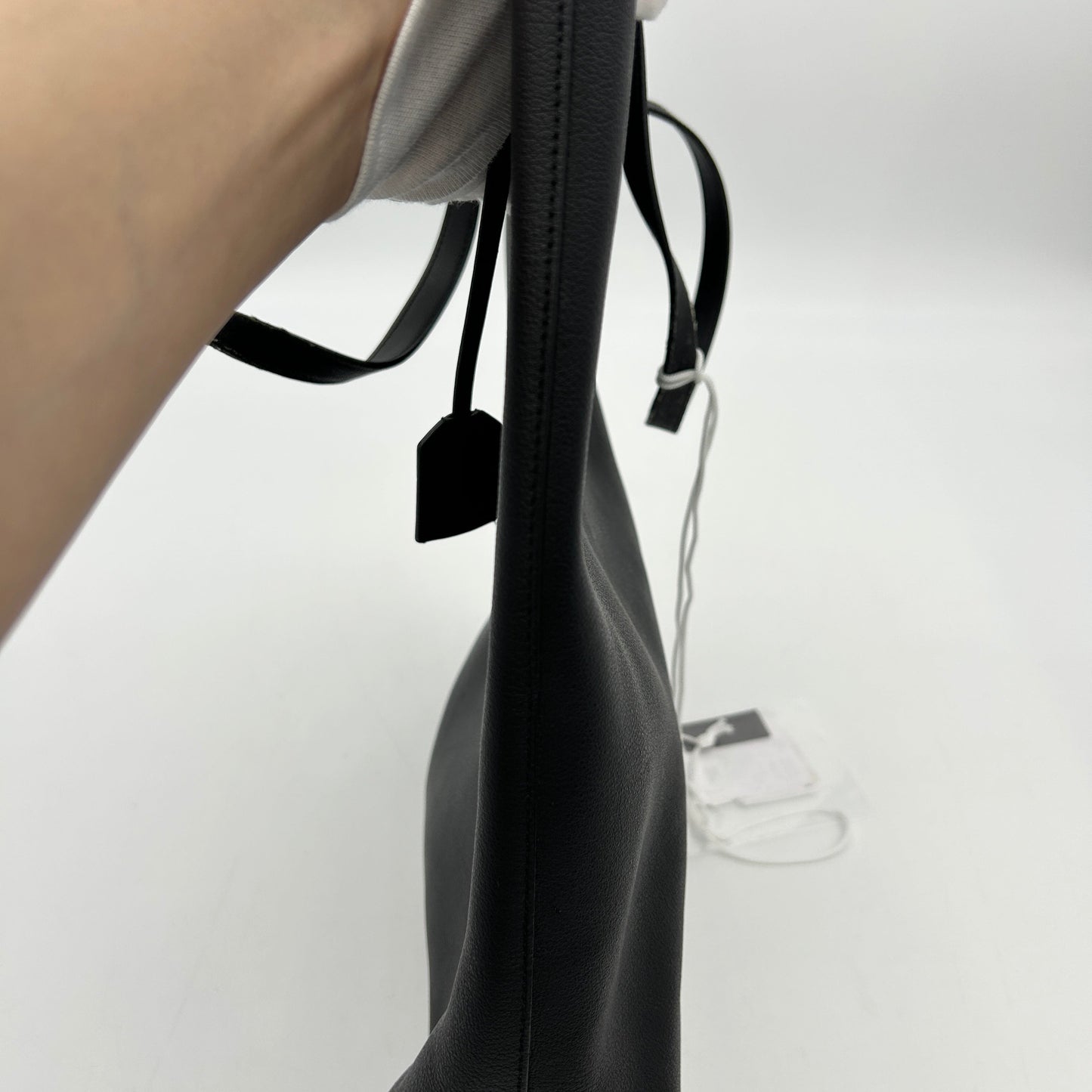 SAINT LAURENT Calfskin North-South Shopping Tote Black LA31604