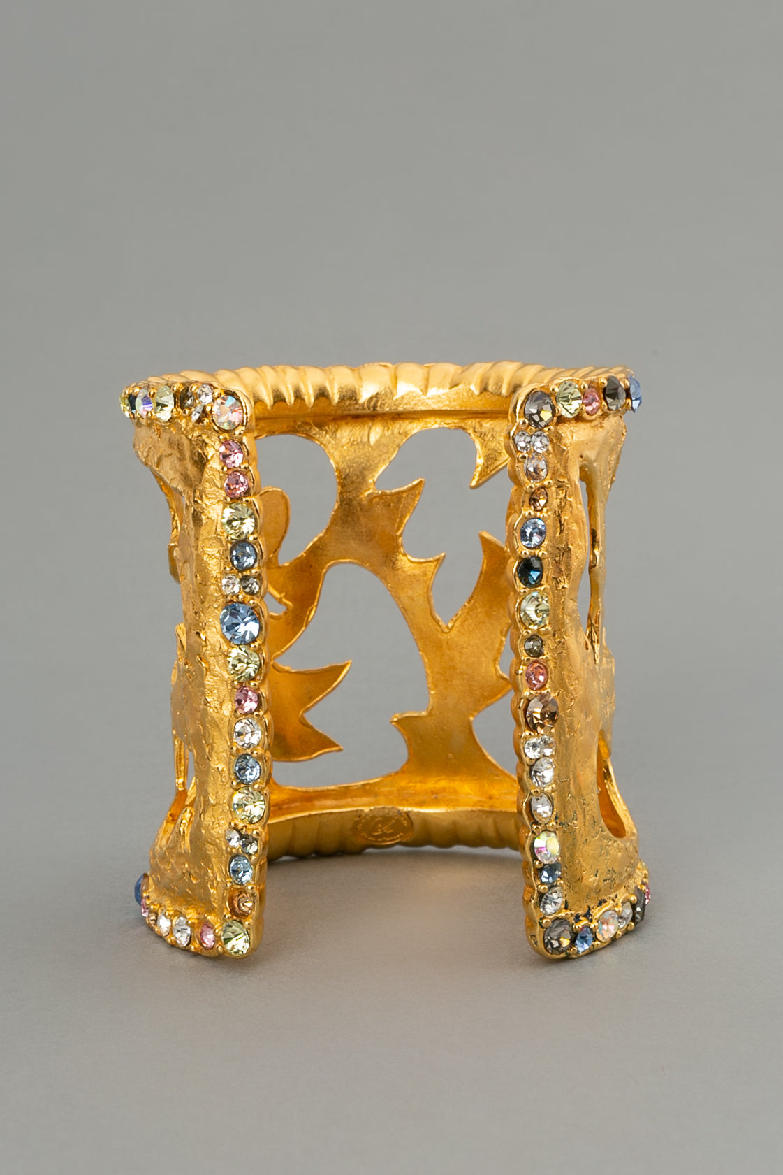 Manchette Christian Lacroix