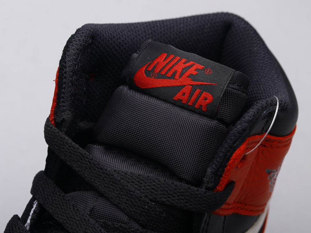 GLM - AJ1 black red toe